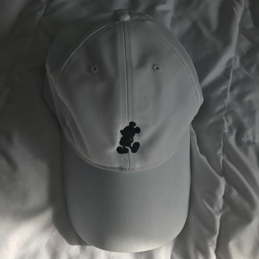 NWOT RARE Disney x Nike White Hat
